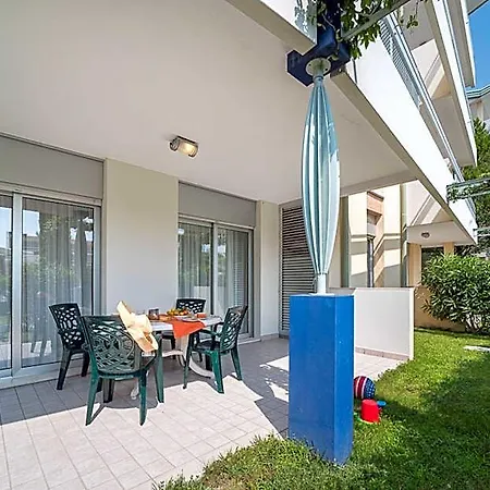 Great Three For 6 Guests 3* Бибионе